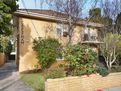 BIG ON SPACE, STYLE AND CONVENIENCE Picture BIG ON SPACE, STYLE AND CONVENIENCE Picture