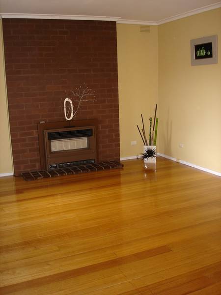 SPACIOUS REDECORATED 3BR HOME Picture