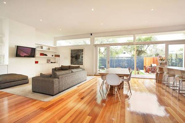 Triumphant Edwardian Transformation Picture