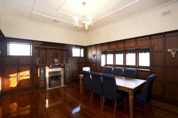 PERIOD CHARM WITH MODERN STYLE Picture