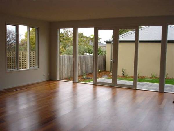 Near new luxury townhouse in the best part of Caulfield Picture Near new luxury townhouse in the best part of Caulfield Picture