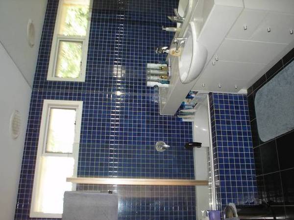 FABULOUS 3BR REAR TOWNHOUSE Picture FABULOUS 3BR REAR TOWNHOUSE Picture