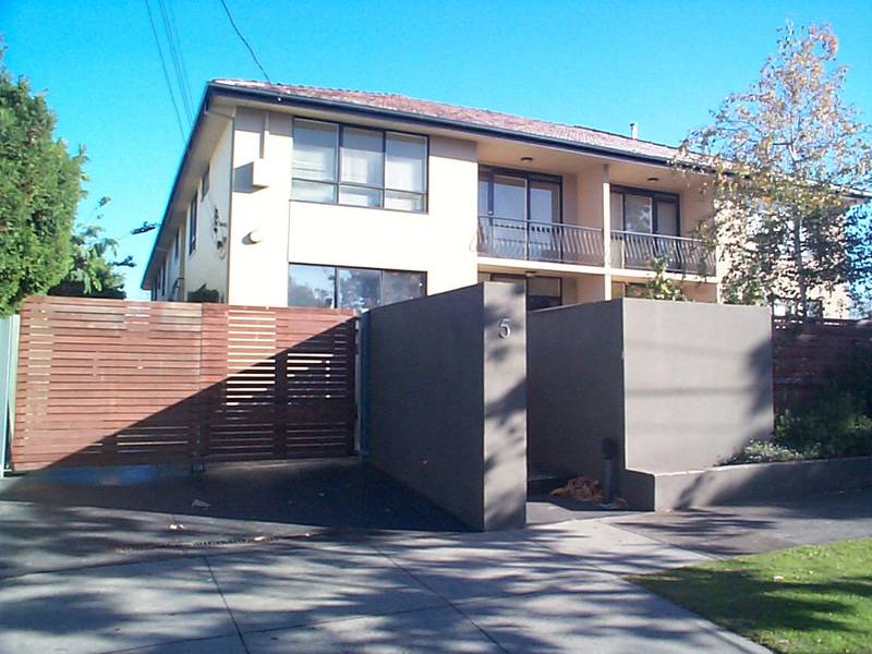 APPLICATION APPROVED - AWAITING DEPOSIT Picture 1