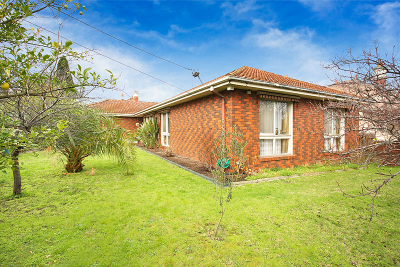Private and secure older style three bedroom home. Picture