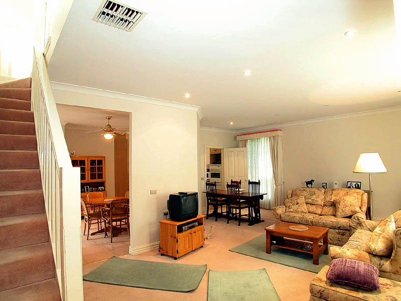 Open for inspection -To be advised *Call Vinka 0412 738048 to arrange private inspection* Picture 3