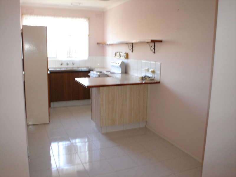 Light, bright 1st flr 2 brm apartment at rear of block. Picture Light, bright 1st flr 2 brm apartment at rear of block. Picture