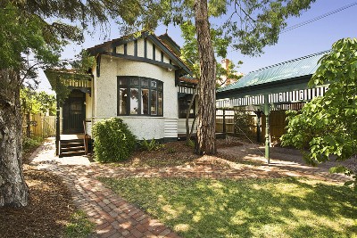 The most charming freestanding Edwardian home in this ultra convenient location! Picture