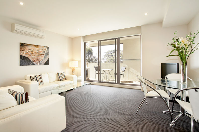 Live Life in the "Edge" Picture 3