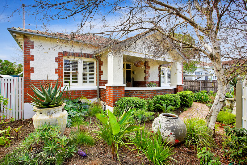 An Architect's Own Urban Oasis. Picture 1