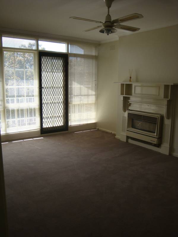 APPLICATION APPROVED - AWAITING DEPOSIT Picture 2