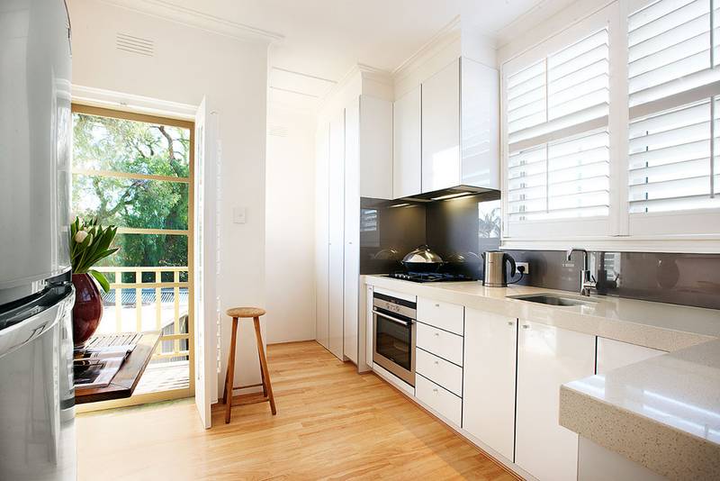 Milan, New York, London...Elsternwick Picture 3