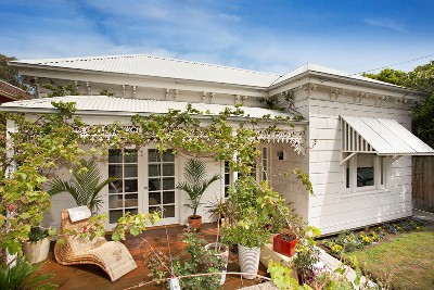 Garden Victorian with Scope to Add Your Personal Touch Picture