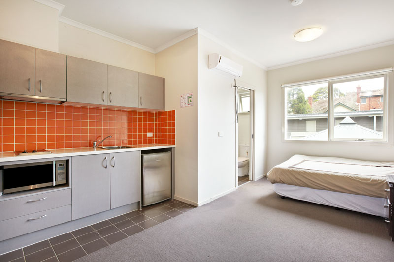 Ideal Modern Studio Apartment Picture 2