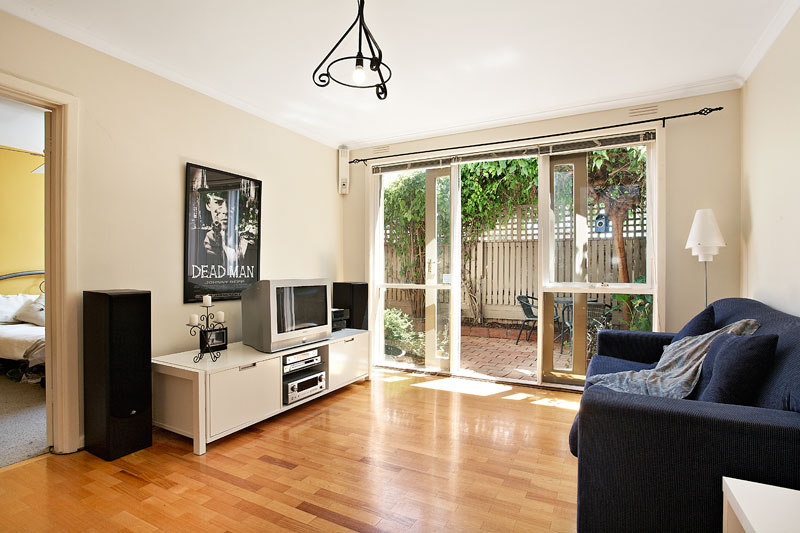 Not 1, but 2 Courtyards Picture 2