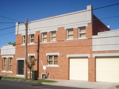 Spacious and bright 3br townhouse Picture Spacious and bright 3br townhouse Picture