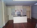 Spacious 4br family home Picture