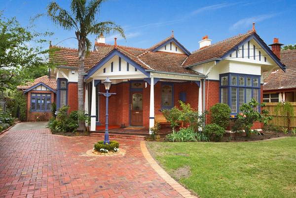 Gracious Grand Jewel Picture 1