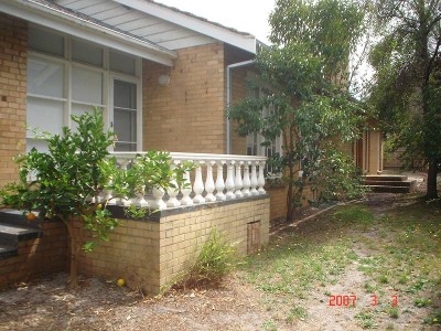 Large three bedroom house + study/sunroom surrounded by space. Picture