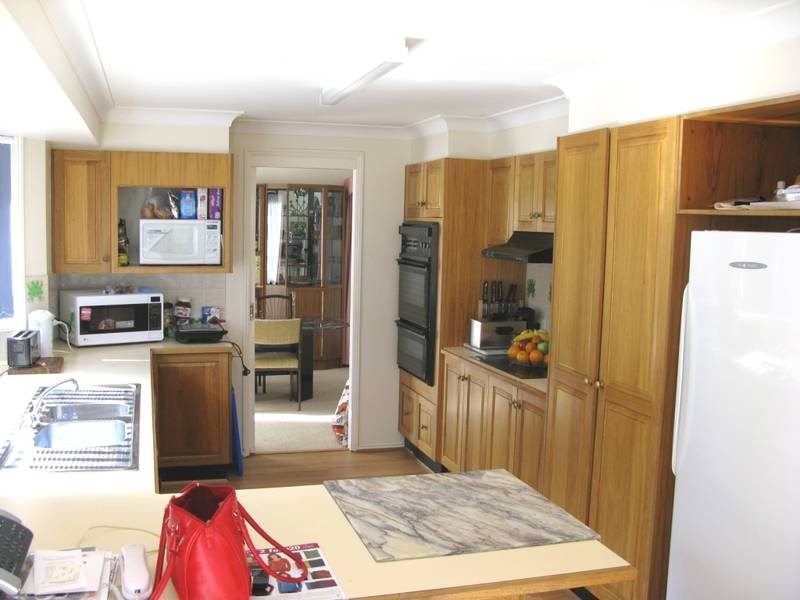 SOUGHT AFTER ADDRESS Picture 3