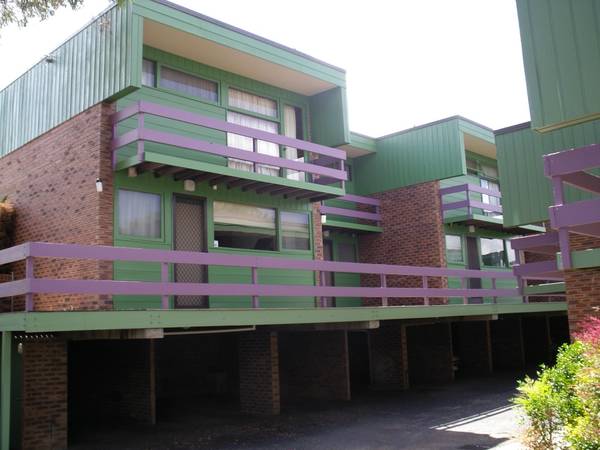 INVESTMENT OPPORTUNITY AWAITS Picture 1