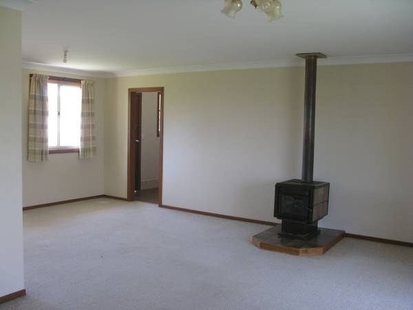 QUIET CUL-DE-SAC LOCATION Picture