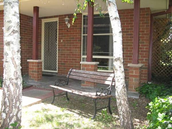 CENTRAL AND PRIVATE Picture 1