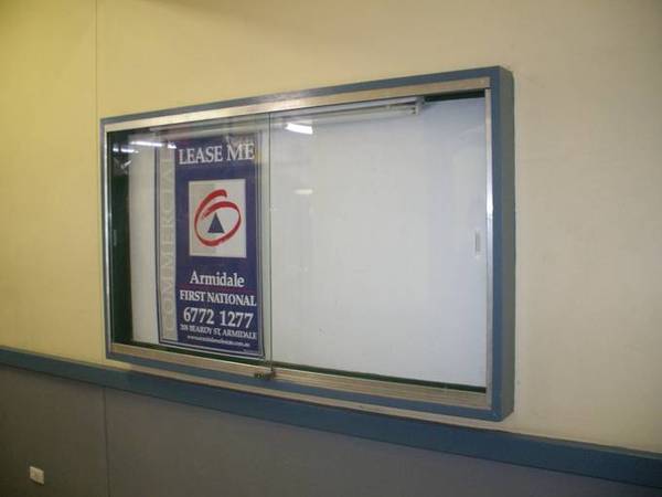 SHOWCASES - THE MALL ARCADE Picture 3