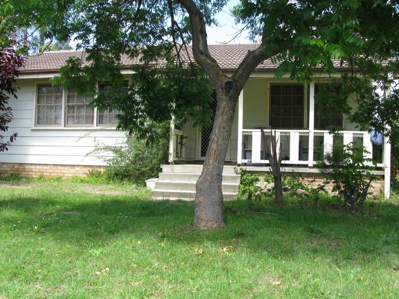 CONVENIENT LOCATION Picture 1