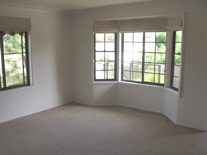 PRIVATE & APPEALING Picture 2