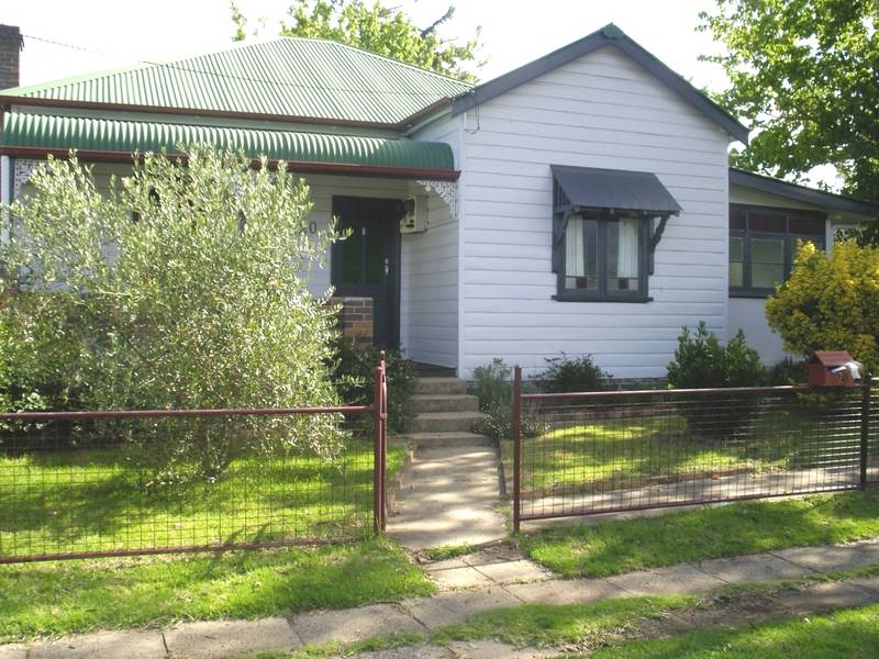 CONVENIENT LOCATION Picture 1