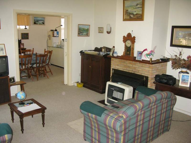 TOP LOCATION Picture 3