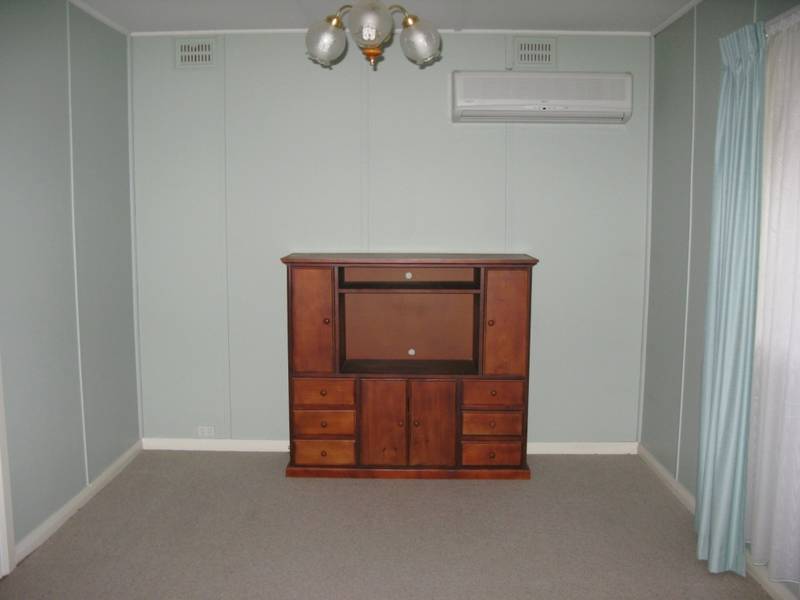 IDEAL FIRST HOME Picture 2