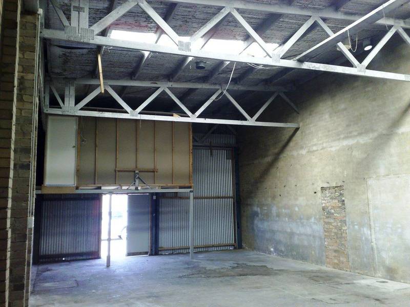 INDUSTRIAL SHED FOR LEASE Picture 2