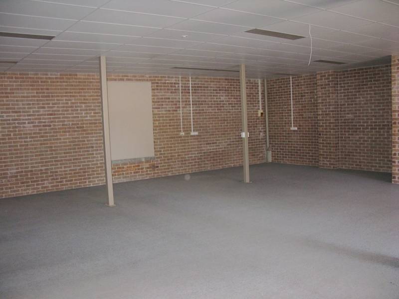 MODERN OFFICE SPACE FOR LEASE Picture 2