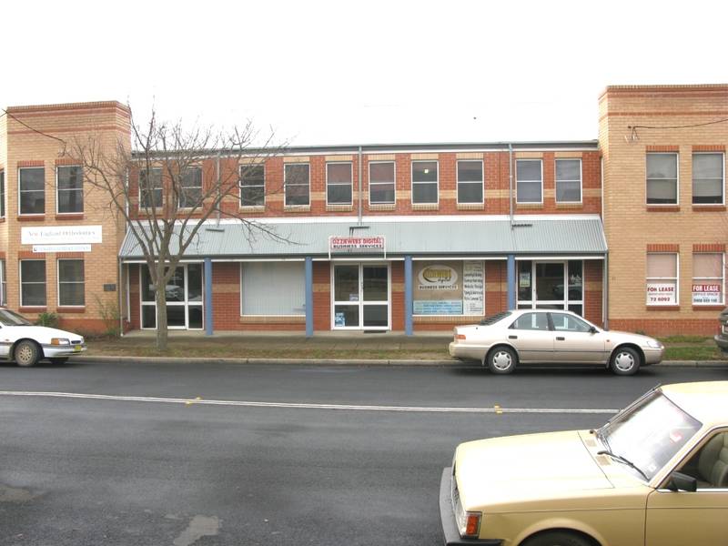 OFFICE SPACE AVAILABLE NOW Picture 2