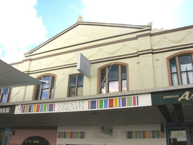 FIRST FLOOR CENTRAL CBD FOR LEASE Picture 1