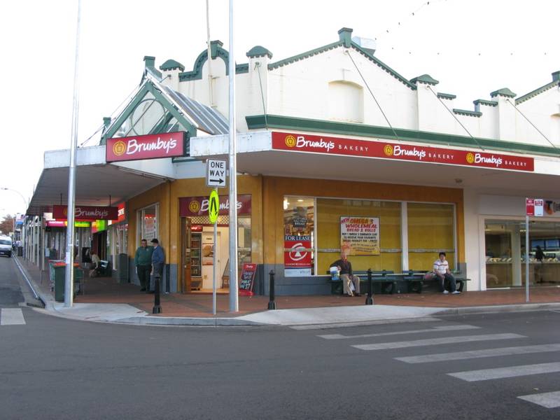 EXCEPTIONAL RETAIL LOCATION Picture 2