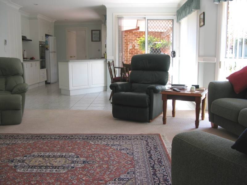 IMPRESSIVE HOME IN PRESITGE LOCATION Picture 3