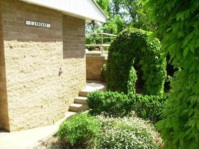 EXCELLENT VALUE - SOUTH HILL Picture EXCELLENT VALUE - SOUTH HILL Picture