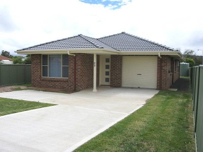 VACANT AND READY Picture