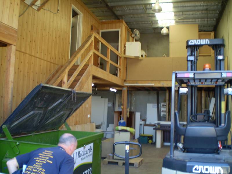 I'M SMALL OUTSIDE & BIG INSIDE Picture 2