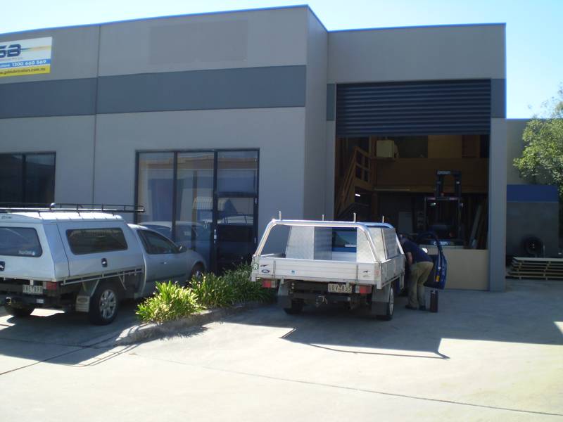 I'M SMALL OUTSIDE & BIG INSIDE Picture 1