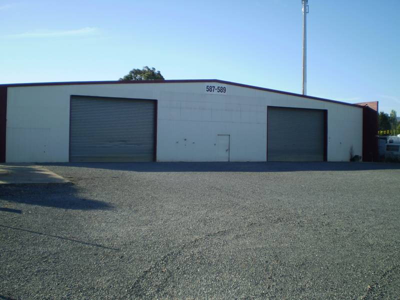 UNIVERSAL MAIN ROAD - SALES/DISPLAY/MANUFACTURING FACILITY Picture