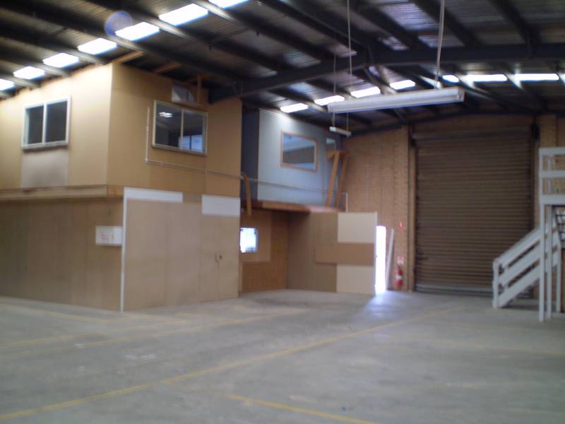 CLOSE TO THE NEW LINK! Picture 3