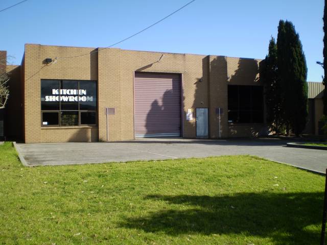 CLOSE TO NEW LINK! Picture 1