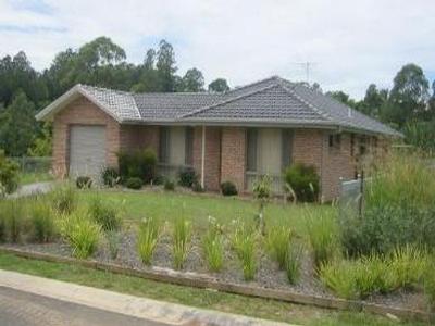 ATTRACTIVE FAMILY HOME Picture ATTRACTIVE FAMILY HOME Picture