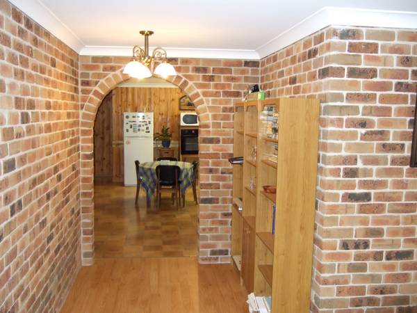 QUIET, LEAFY PRIVATE RESIDENCE Picture 1