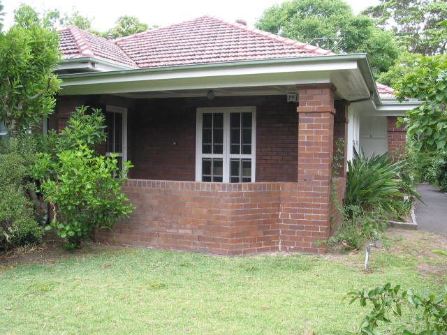 OPEN INSPECTION SATURDAY 18/04/09 10:00 - 10:15 - Presentable Family Home Picture 1