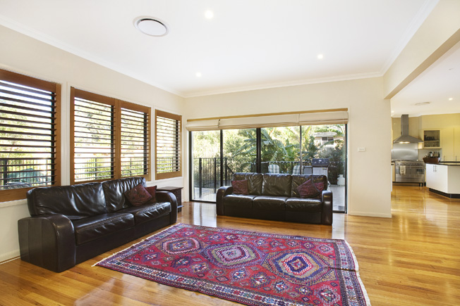 PRICE REDUCED - OWNER MUST SELL! Picture 1