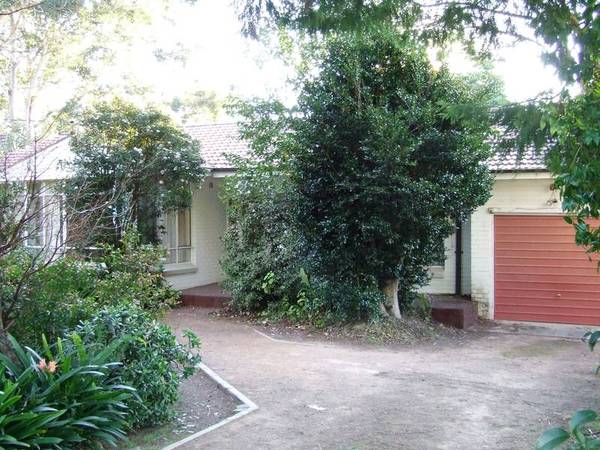 Spacious 4 bedroom home with large level yard...Inspect Sat 27th Picture 1
